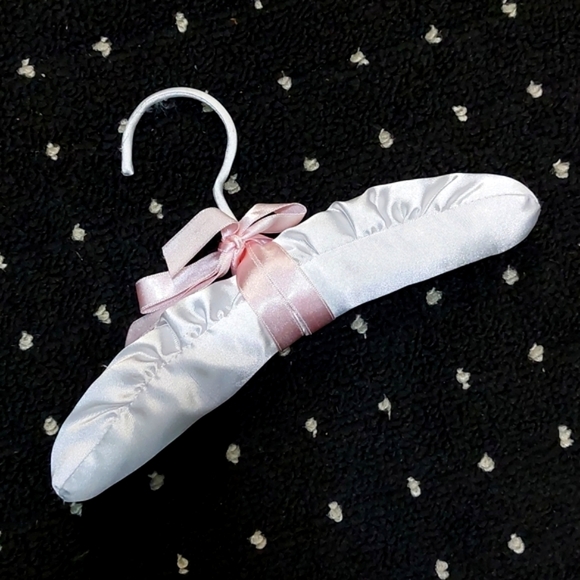 Satin•Padded Children's Boutique Hanger Assortment • Set of 5 - Picture 3 of 5